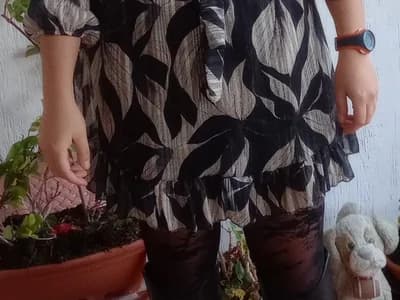 C2C sex offers playful cam girls in live interactions with Porcellina3.