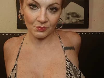 nakedgarbageperson