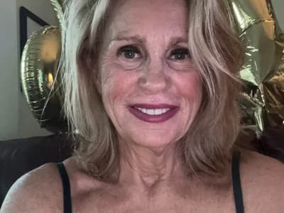 hotblondemilf1962